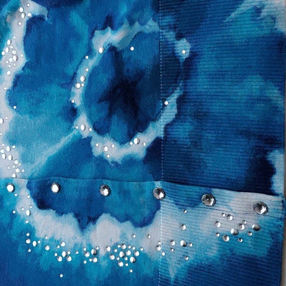 White House Black Market Blue Tie-Dye Women's Sweater Size XL - Picture 6 of 9